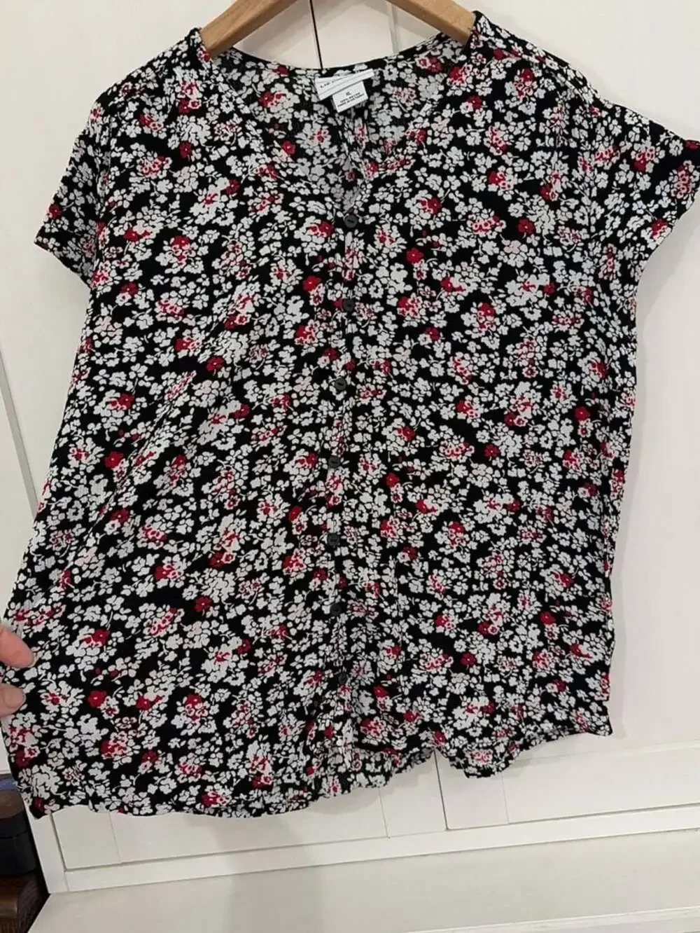 Liz Claiborne liz claiborne